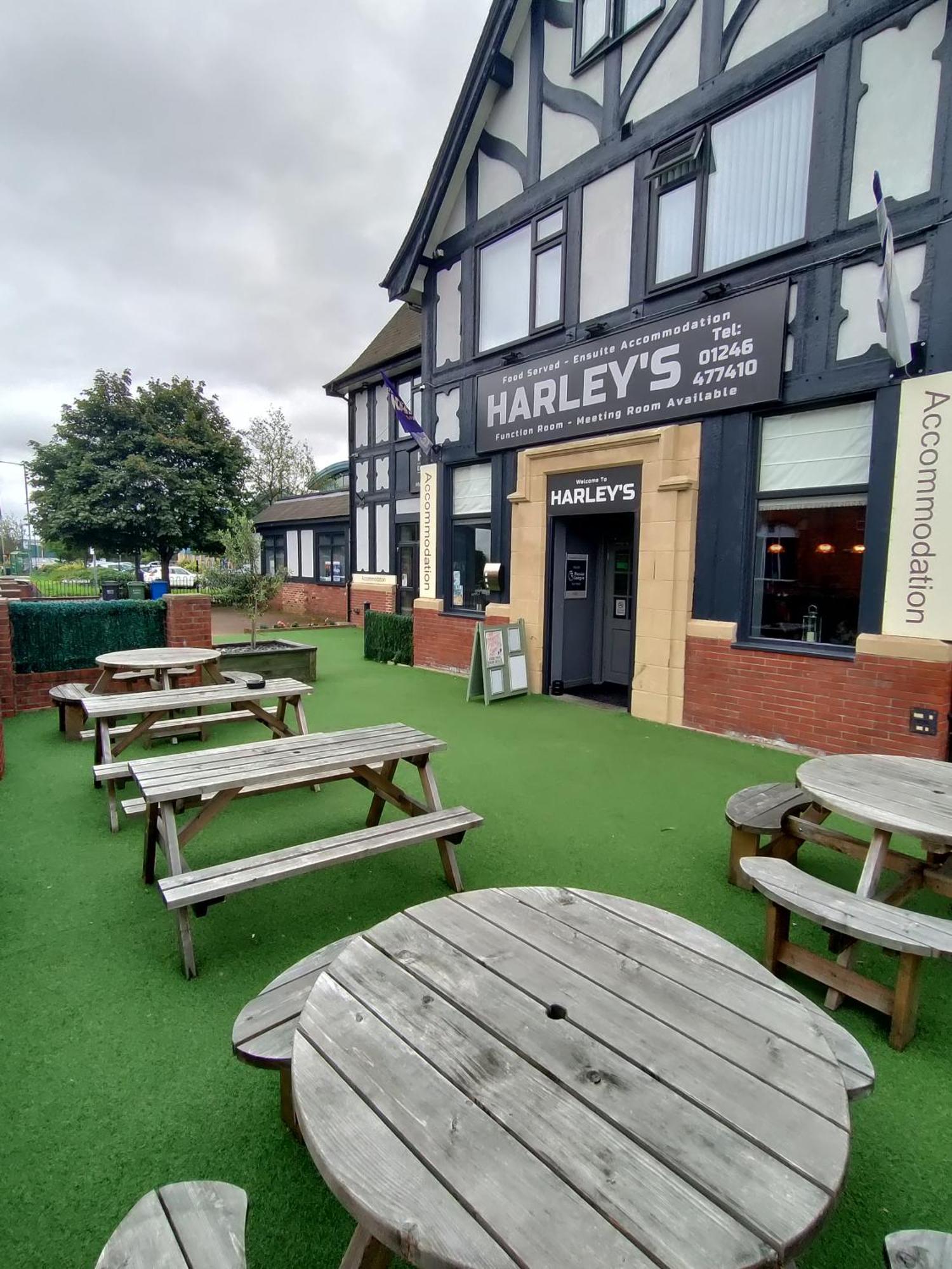Harleys Inn Chesterfield Exterior photo